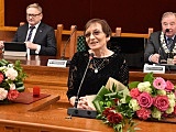 Barbara Ciborska z Medalem za Zasługi dla Miasta Dzierżoniowa 