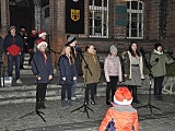 Rozświetlenie choinki przy ratuszu w Niemczy