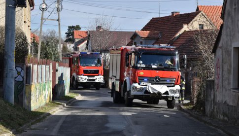 Straż pożarna na ulicy Zamkowej w Pieszycach 