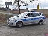Zderzenie renault i opla na drodze Dzierżoniów - Łagiewniki