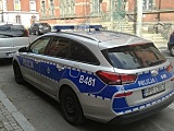 Straż pożarna i policja na ul. Pocztowej w Dzierżoniowie