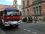 Straż pożarna i policja na ul. Pocztowej w Dzierżoniowie