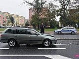 Zderzenie dwóch pojazdów na Piastowskiej w Dzierżoniowie