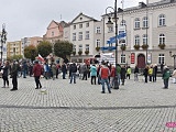 Manifestacja antycovidowców w Dzierżoniowie