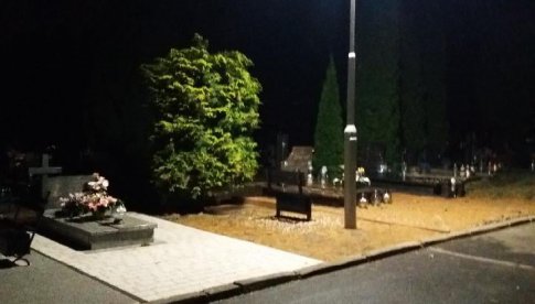 Nowe oświetlenie na cmentarzu w Łagiewnikach