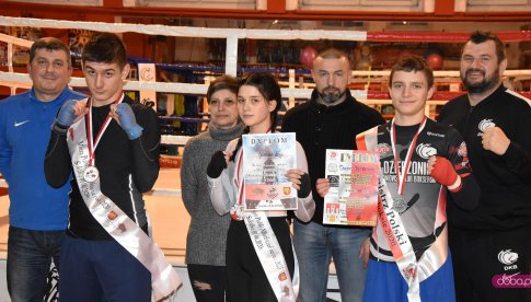 Sukcesy młodych bokserów z Dzierżoniowskiego Klubu Bokserskiego