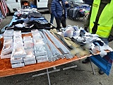 Podrabiane ubrania warte 209 tysięcy złotych zatrzymano w Bielawie