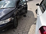 Zderzenie volkswagena z volvo w Dzierżoniowie
