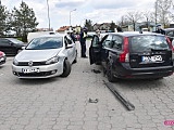 Zderzenie volkswagena z volvo w Dzierżoniowie