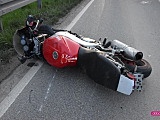 Wypadek motocyklisty w Piławie Dolnej