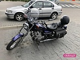 Zderzenie busa z motocyklistą na rondzie w Dzierżoniowie