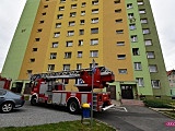 Pożar w wieżowcu w Bielawie