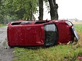 Citroenem wypadł z drogi Oleszna - Łagiewniki