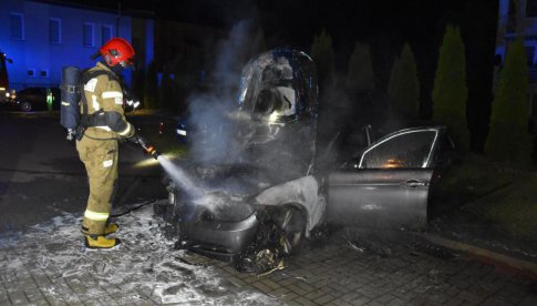 Strażak zlecił podpalenie samochodów kolegów z pracy 