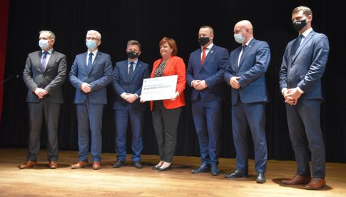 Prawie 5 milionów złotych na przebudowę dróg zniszczonych podczas powodzi