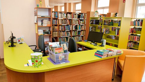 Blisko 18.000 zł dotacji na wzbogacenie księgozbioru w bielawskich placówkach oświatowych