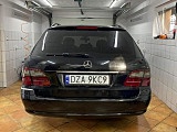 Policja poszukuje skradzionego mercedesa