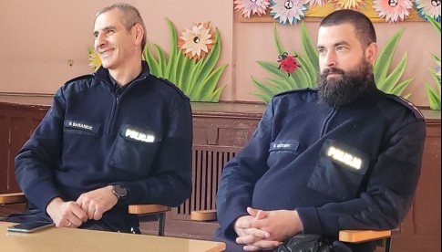 Funkcjonariusze z piławskiego Posterunku Policji spotkali się z seniorami