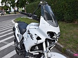 Motocyklista bez prawa jazdy zderzył się z audi