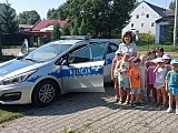Policjant dzierżoniowskiej drogówki spotkał się z przedszkolakami