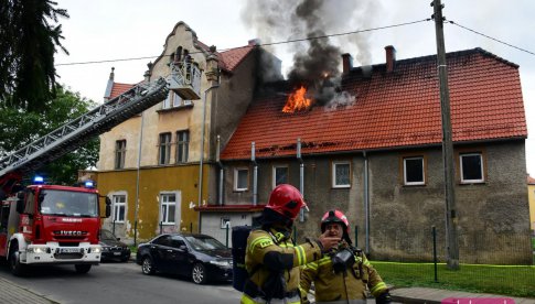 Pożar domu przy ul. Nowowiejskiej w Dzierżoniowie