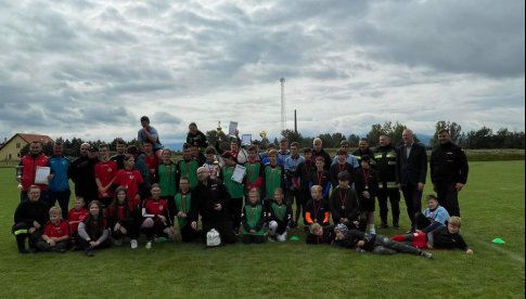Turniej piłkarski Młodzieżowych Drużyn Pożarniczych w Mościsku