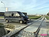 Zderzenie busa z szynobusem na przejeździe w Bielawie