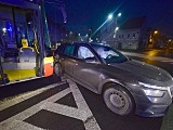 Zderzenie dwóch samochodów i autobusu w Dzierżoniowie