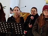 Kolędowanie w kościele w Łagiewnikach