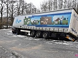 Ciężarówka wypadła z drogi Gilów - Niemcza