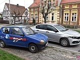 Zderzenie dwóch fiatów na Szkolnej w Dzierżoniowie