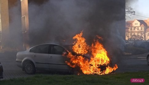 Pożar volkswagena w Bielawie