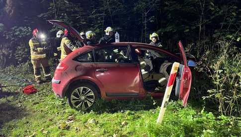 Wypadek na trasie Roścszów - Walim