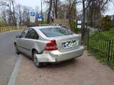 Volkswagenem golfem uderzył w volvo