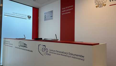 Paszport tymczasowy od ręki na lotnisku we Wrocławiu