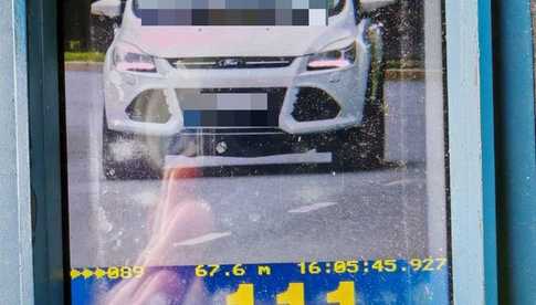 Rażące przekroczenie prędkości w Piławie Górnej – kierowca stracił prawo jazdy