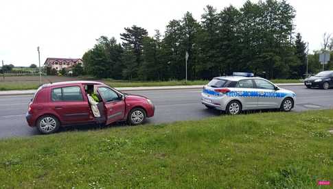Zderzenie volkswagena z renault w Dzierżoniowie