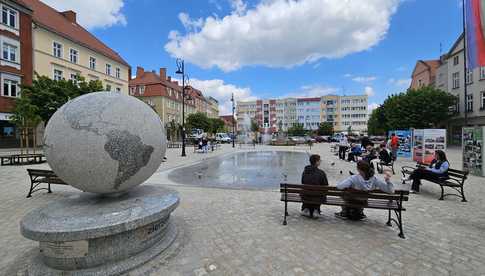 Przebudowa dzierżoniowskiego rynku zakończona