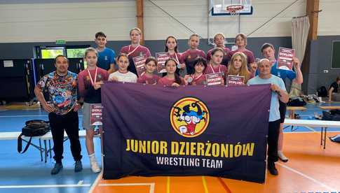 Bardzo dobry występ młodziczek JUNIORA Dzierżoniów w sumo