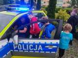 Policjanci wśród mieszkańców – dzielnicowi na piknikach rodzinnych w Pieszycach i Dzierżoniowie