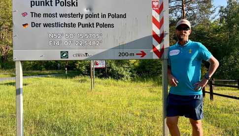 Biegnie przez Polskę, żeby pomóc Jackowi – rozmowa z Dawidem Sulikowskim