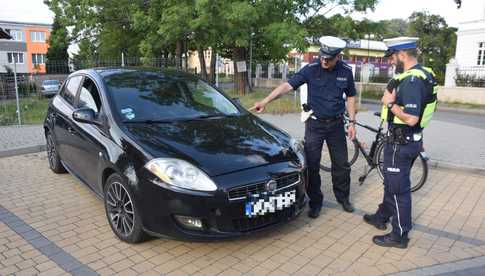 Zderzenie fiata i rowerzysty w Dzierżoniowie