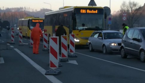 Na terenie powiatu kłodzkiego jedynym miejscem do przekroczenia granicy jest przejście graniczne Kudowa-Słone.