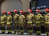 We wtorek, 4 maja na placu przed siedzibą Komendy Powiatowej Państwowej Straży Pożarnej w Kłodzku zorganizowane zostały powiatowe obchody Dnia Strażaka