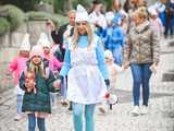 [FOTO] Pochód Smerfów przeszedł ulicami Dusznik-Zdroju