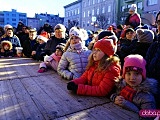 Mikołaj rozświetlił choinkę na strzegomskim Rynku