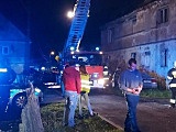 [FOTO] Zawalił się komin w budynku mieszkalnym