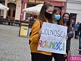 [FOTO, WIDEO] Tęczowa manifestacja w Świdnicy