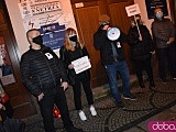 [FOTO, WIDEO] Wasze kaplice, nasze macice - spacer w geście manifestacji w Świdnicy