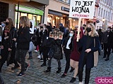 [FOTO, WIDEO] Mylicie Sejm z cyrkiem, a Polskę z lasem - manifestacja w Świdnicy